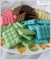 /album/historia-del-chocolate/chocolatescolores01-jpg/